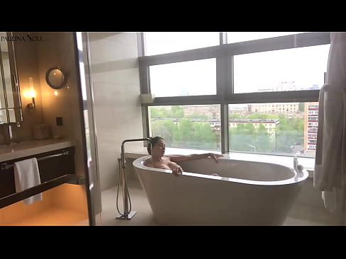 ❤️ Geweldige babe Hertstochtlik rukt har kut yn 'e badkeamer Neuken by porno fy.flvporn.ru ❌❤